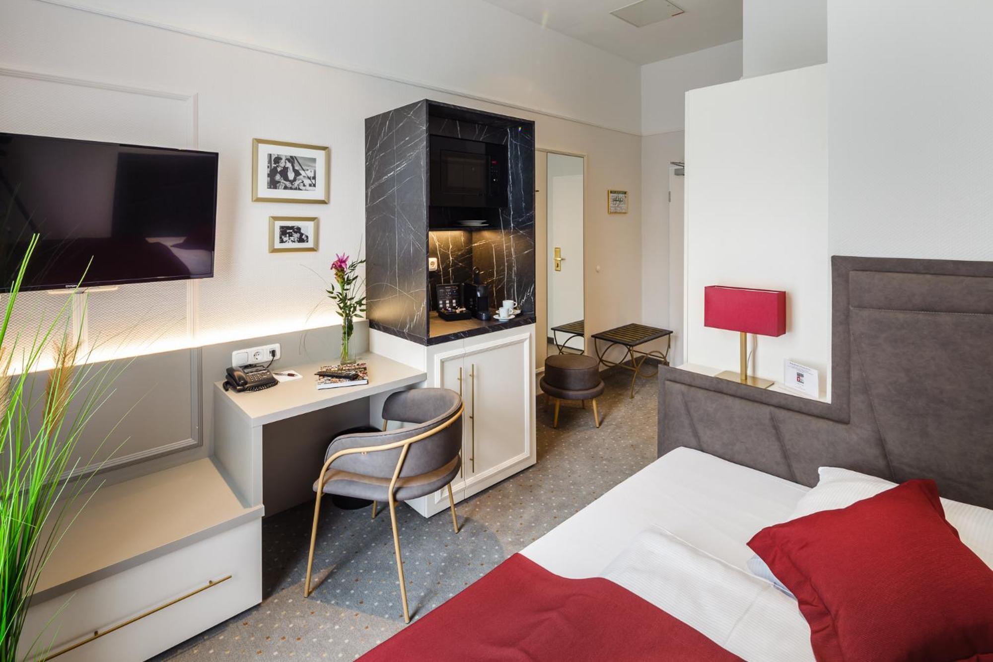 Star-Apart Hansa Hotel วิสบาเดน ภายนอก รูปภาพ